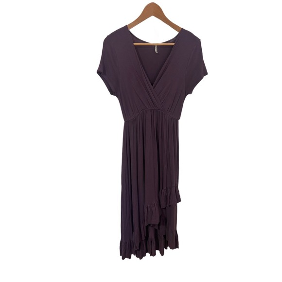 Mother Bee Maternity Dresses & Skirts - Mother Bee Maternity High Low Ruffle Dress Plum Purple V-Neck Short Sleeve Med